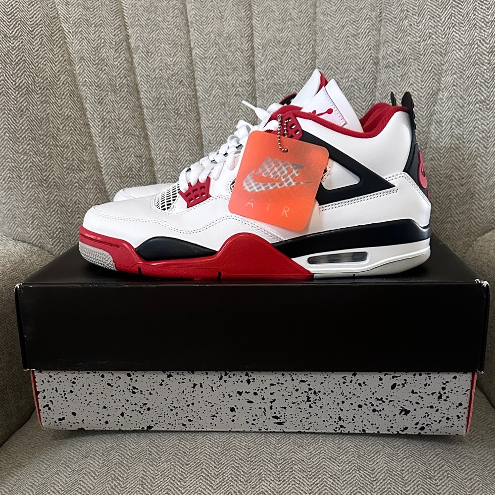 🔥 Air Jordan 4 “Fire Red” — Classic Heat, Unmatched Legacy 🔥